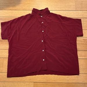 Everlane maroon short sleeved blouse size 4